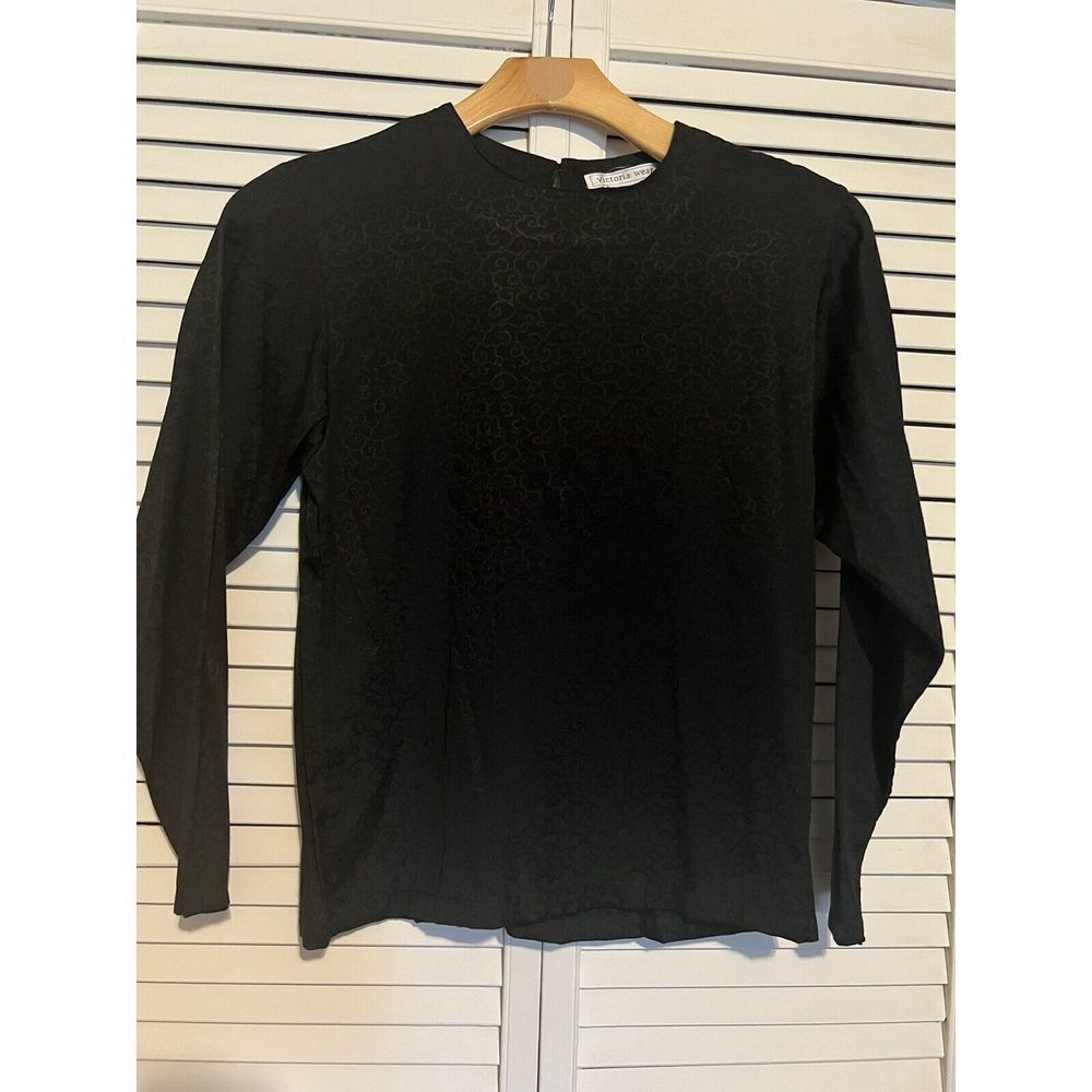 VICTORIA WEAR Vintage Women's Size S Small‎ Shirt Top Blouse Black Textured